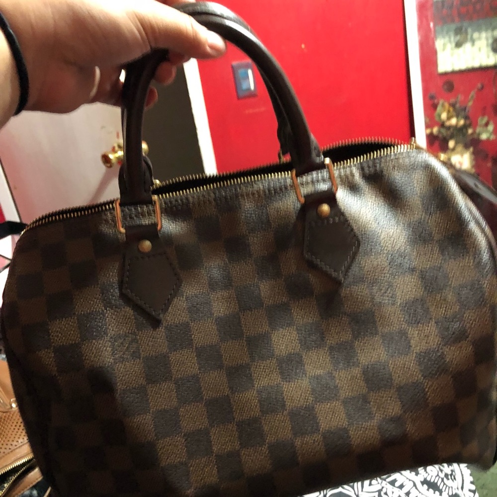 Louis vuitton hand. Bag - Picture 1 of 8